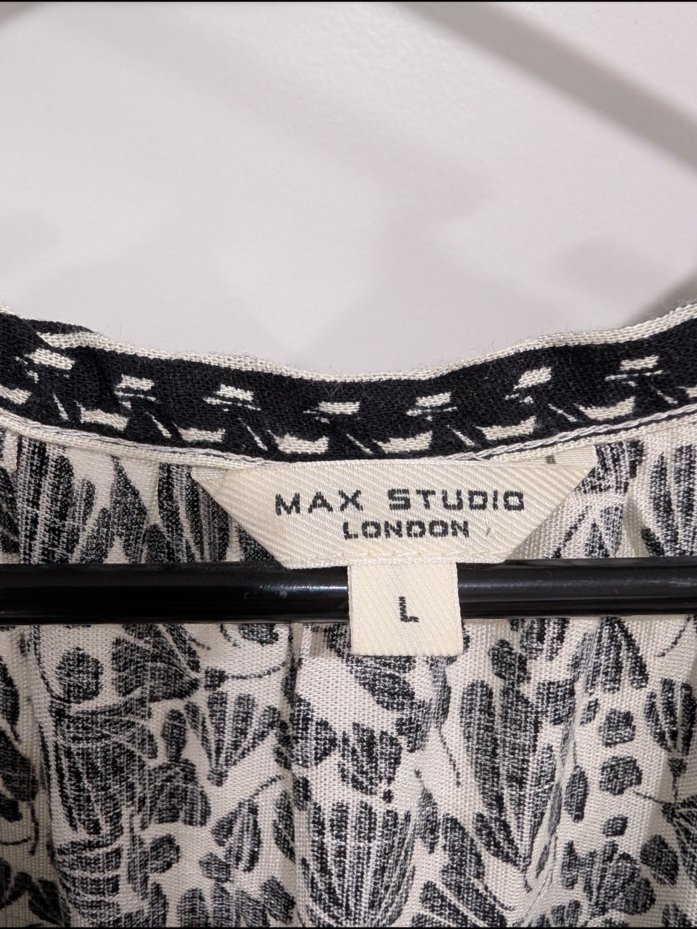 Max Studio Black and White Floral Print Maxi Dress Size L - Picture 4 of 4
